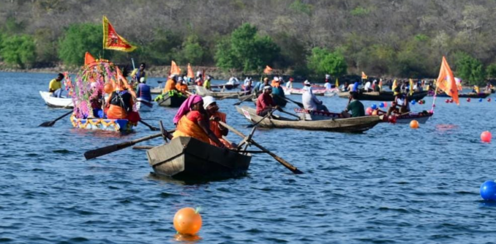 Dhamtari News - Gangrel Naukayan Utsav Mahanadi River Boat Championship 2025 Dhamtari Chhattisgarh
