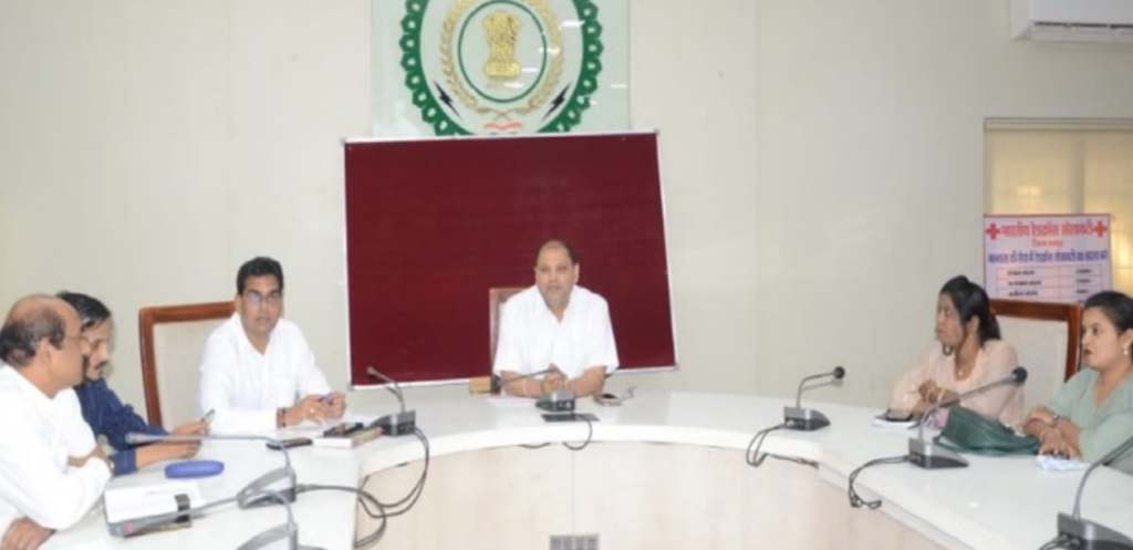 Raipur News - छात्रों के लिए 5 किलो एलपीजी गैस सिलेंडर वितरण योजना रायपुर