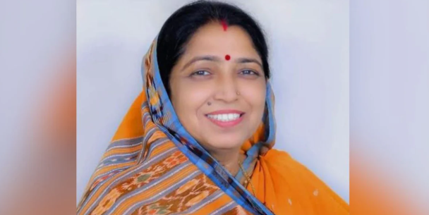 Chief Minister Vishnu Deo Sai meeting women delegation in Chhattisgarh