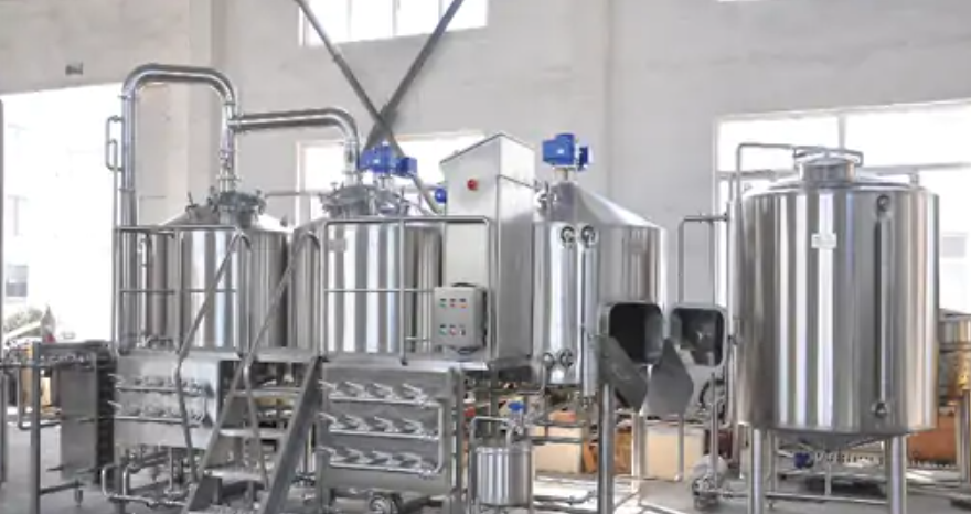 Chhattisgarh Microbrewery Policy के तहत माइक्रो ब्रुअरी में तैयार होती फ्रेश क्राफ्ट बीयर
